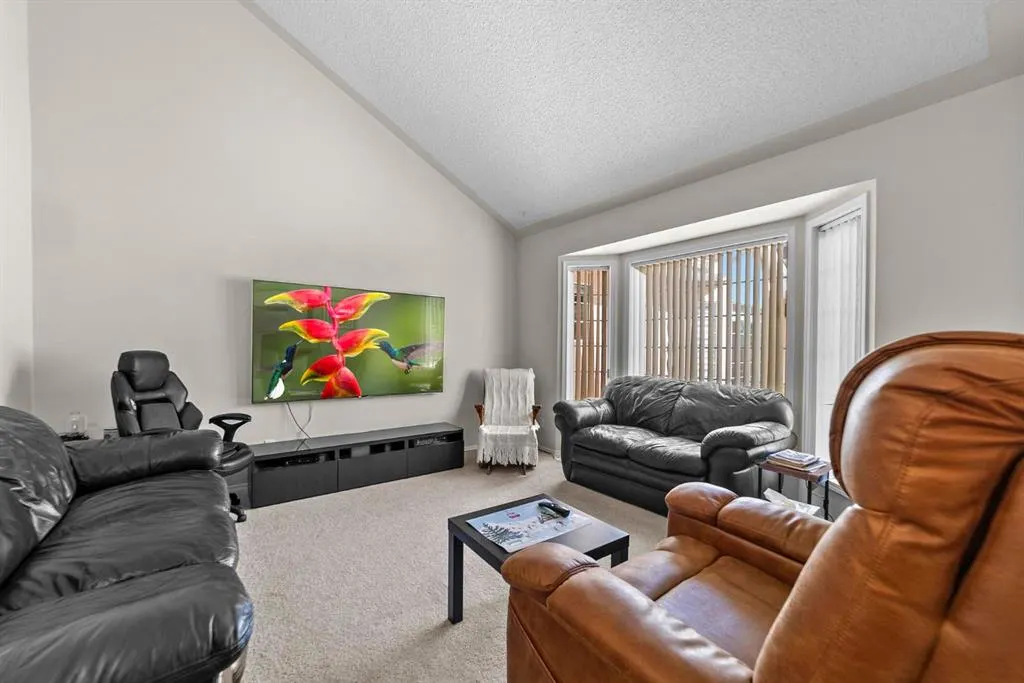 5014 56 Street, #2
