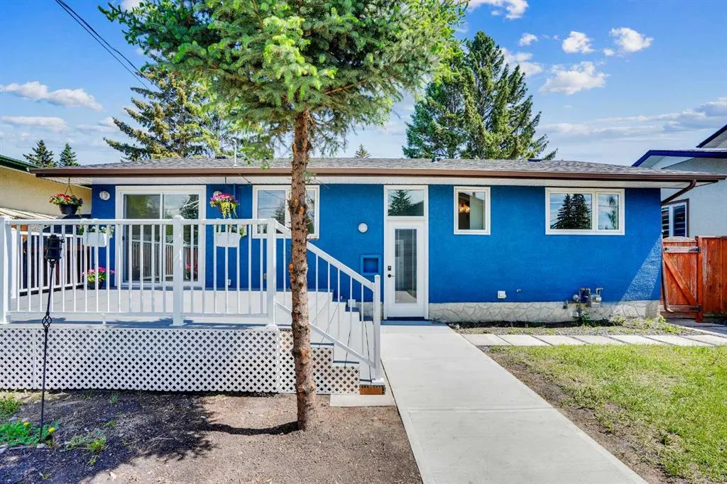 1344 Lake Michigan Crescent SE