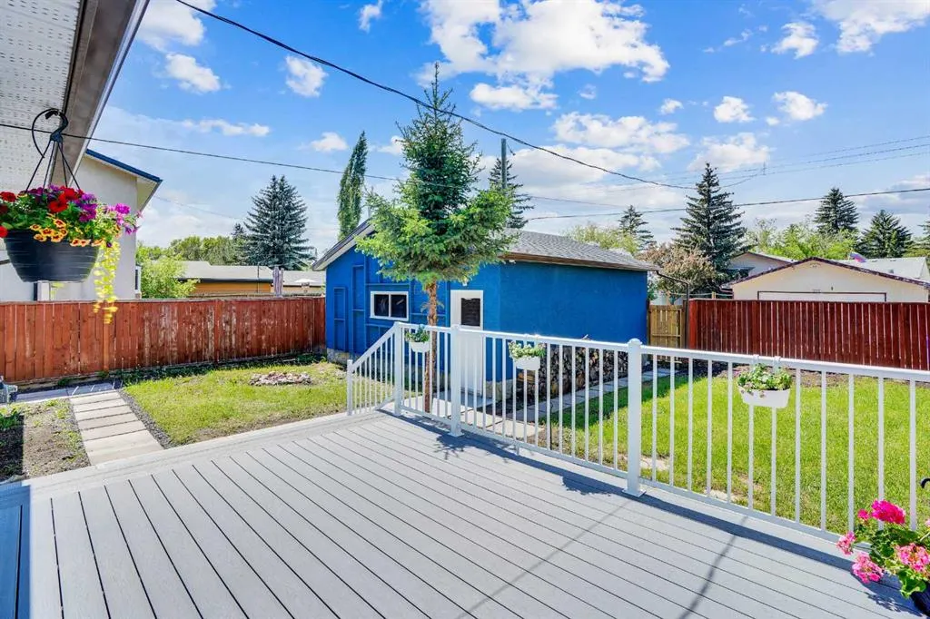 1344 Lake Michigan Crescent SE