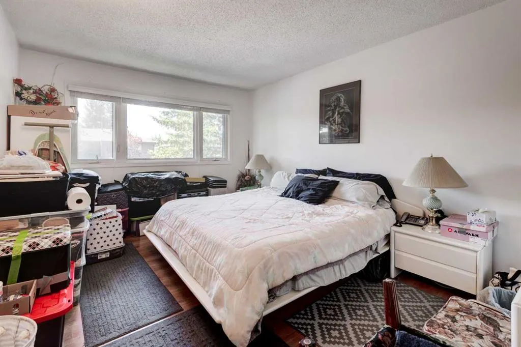 2300 Oakmoor Drive SW, #110
