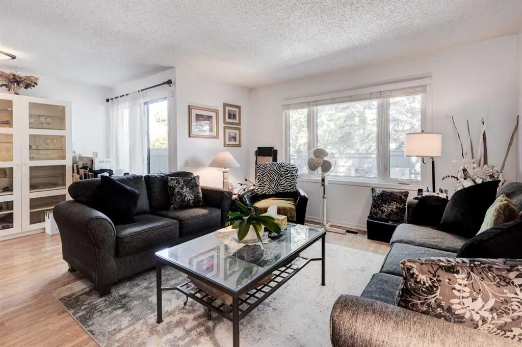 2300 Oakmoor Drive SW, #110