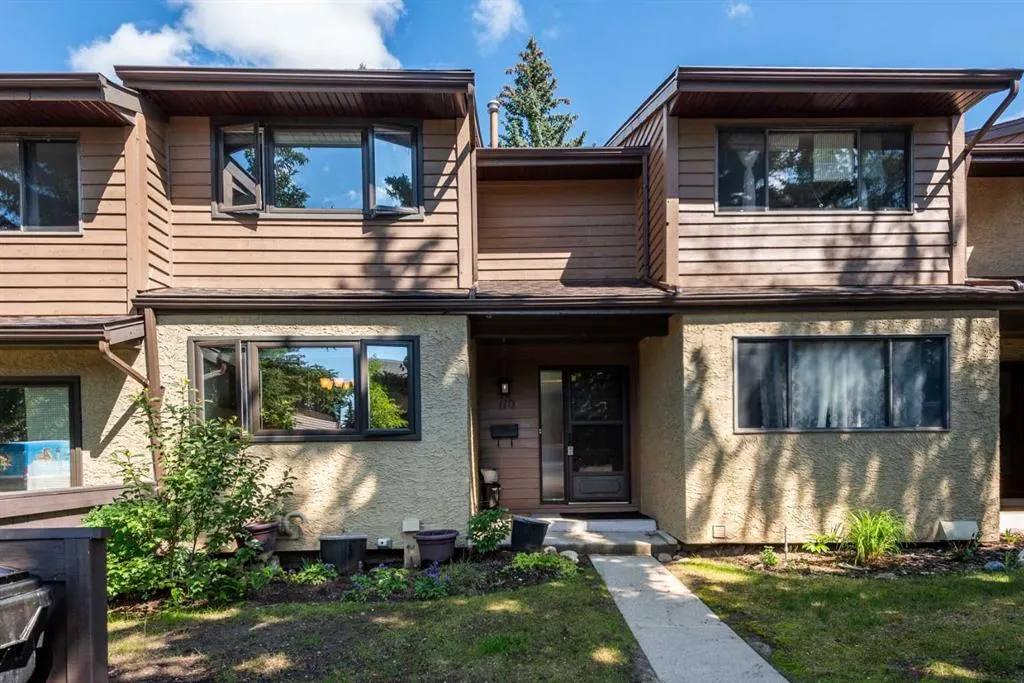 2300 Oakmoor Drive SW, #110