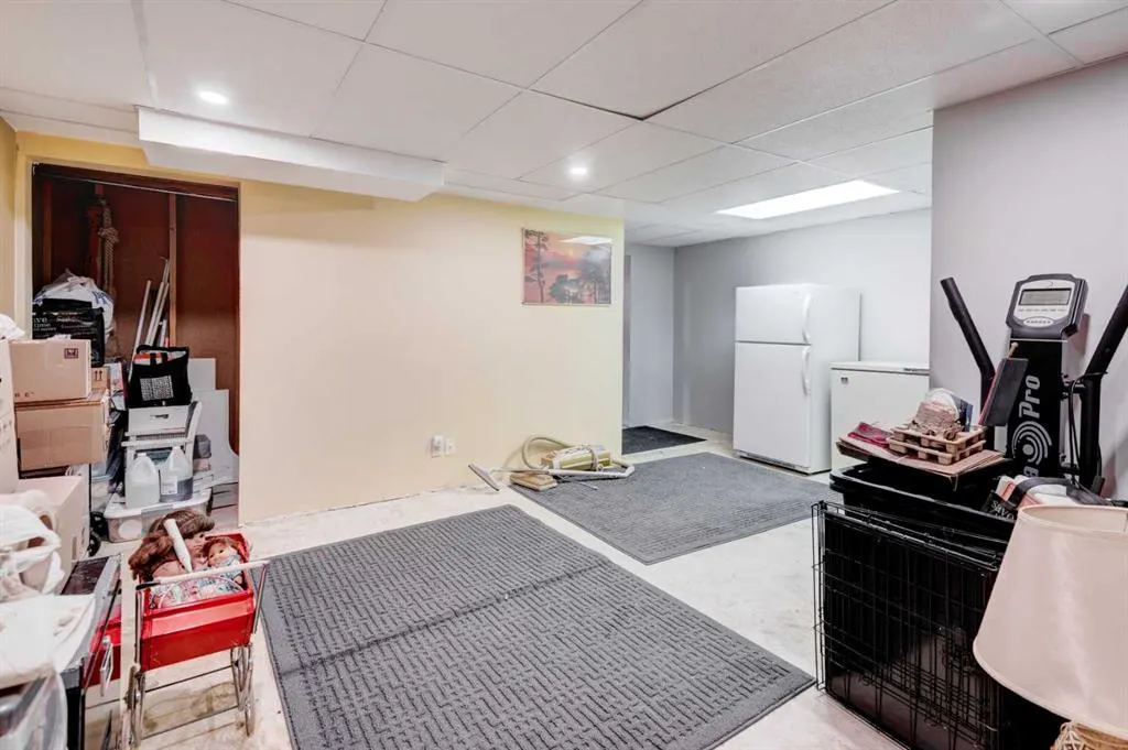 2300 Oakmoor Drive SW, #110