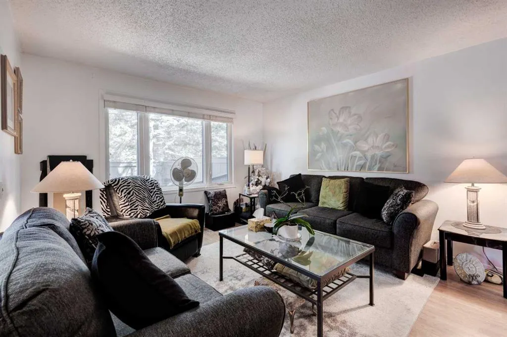 2300 Oakmoor Drive SW, #110