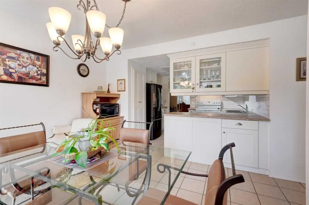 2300 Oakmoor Drive SW, #110