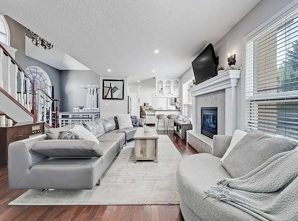 169 Woodpark Court SW