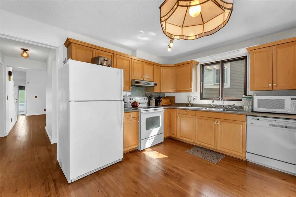 31 Scenic Green NW