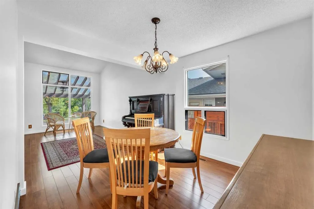 31 Scenic Green NW