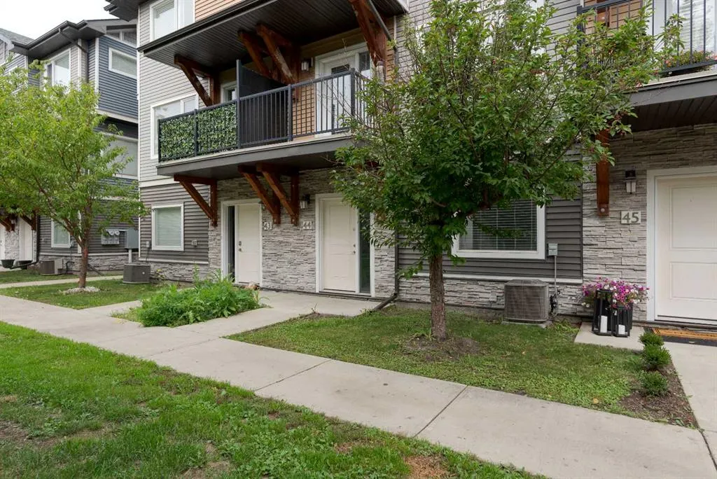 141 Fontaine Crescent, #44