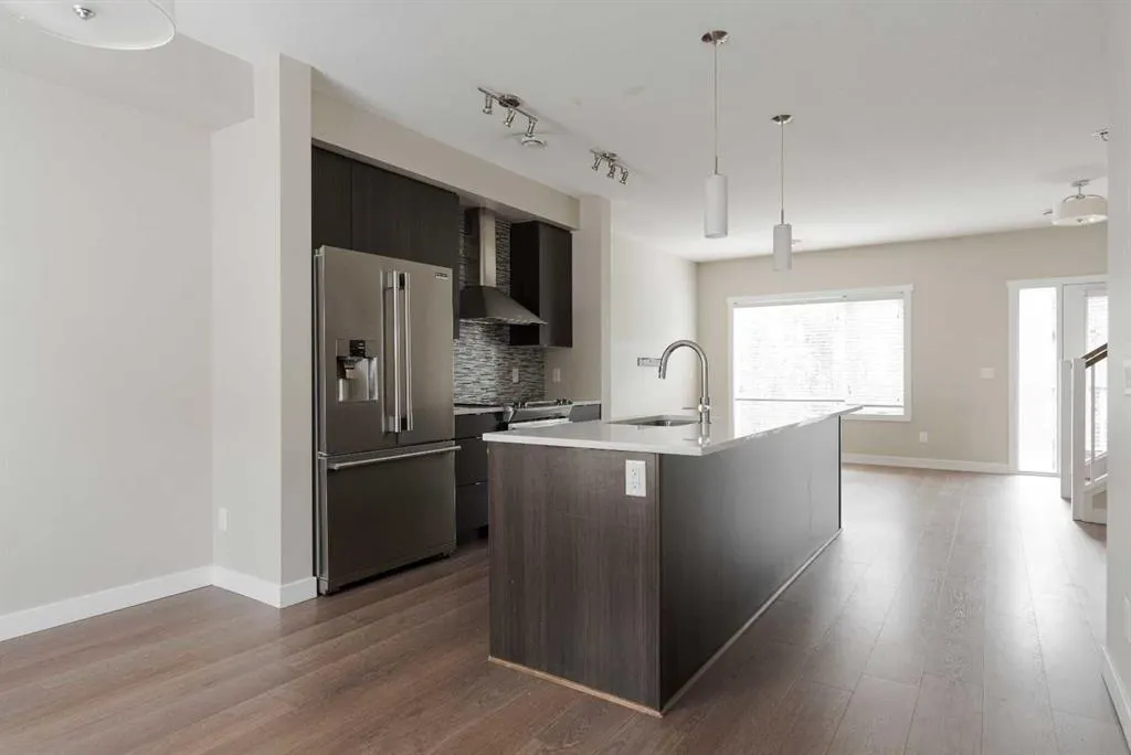141 Fontaine Crescent, #44