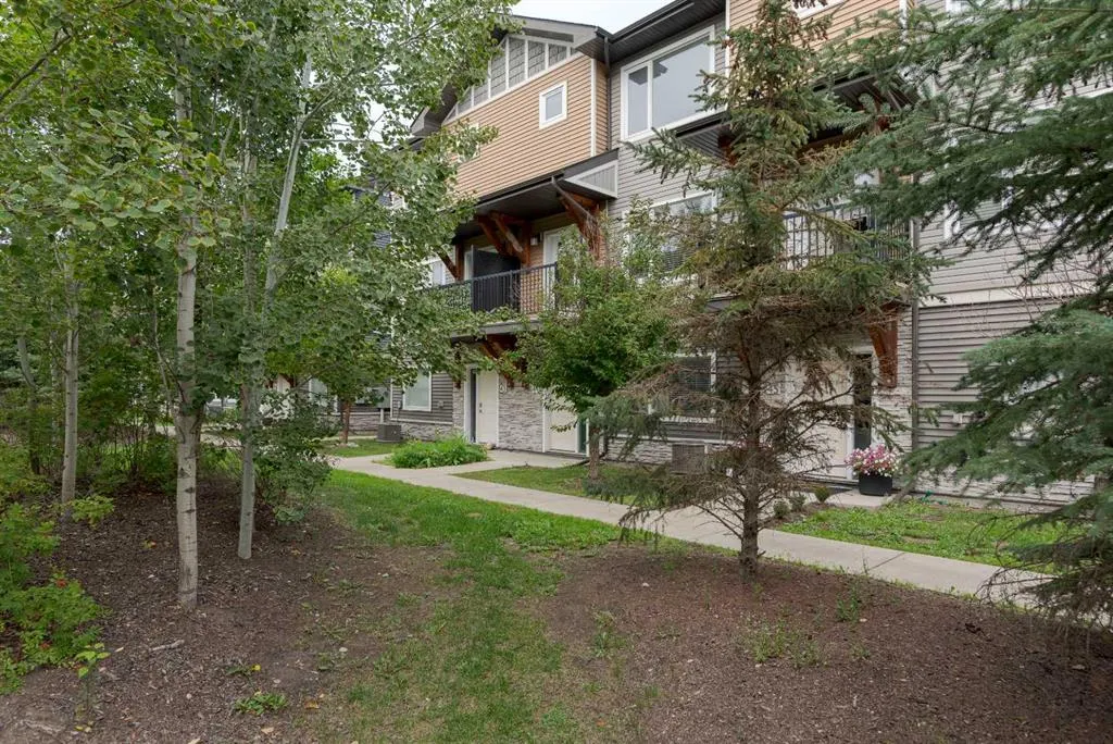 141 Fontaine Crescent, #44