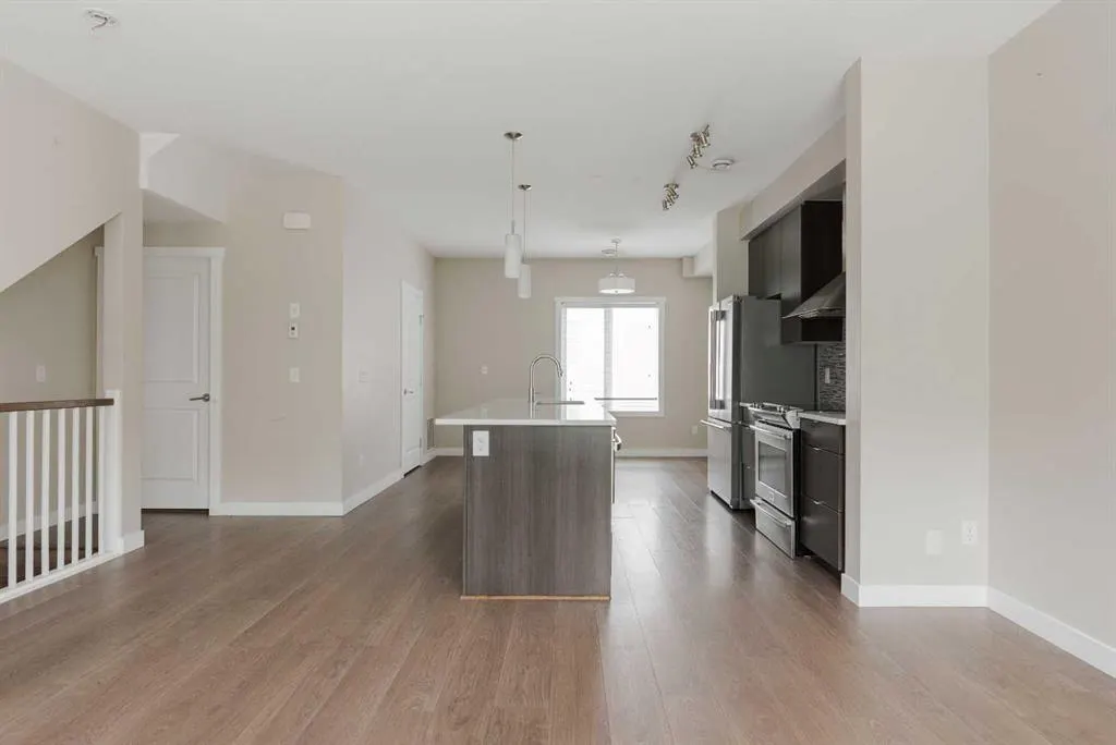 141 Fontaine Crescent, #44