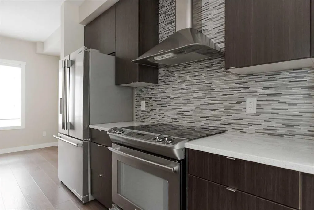 141 Fontaine Crescent, #44