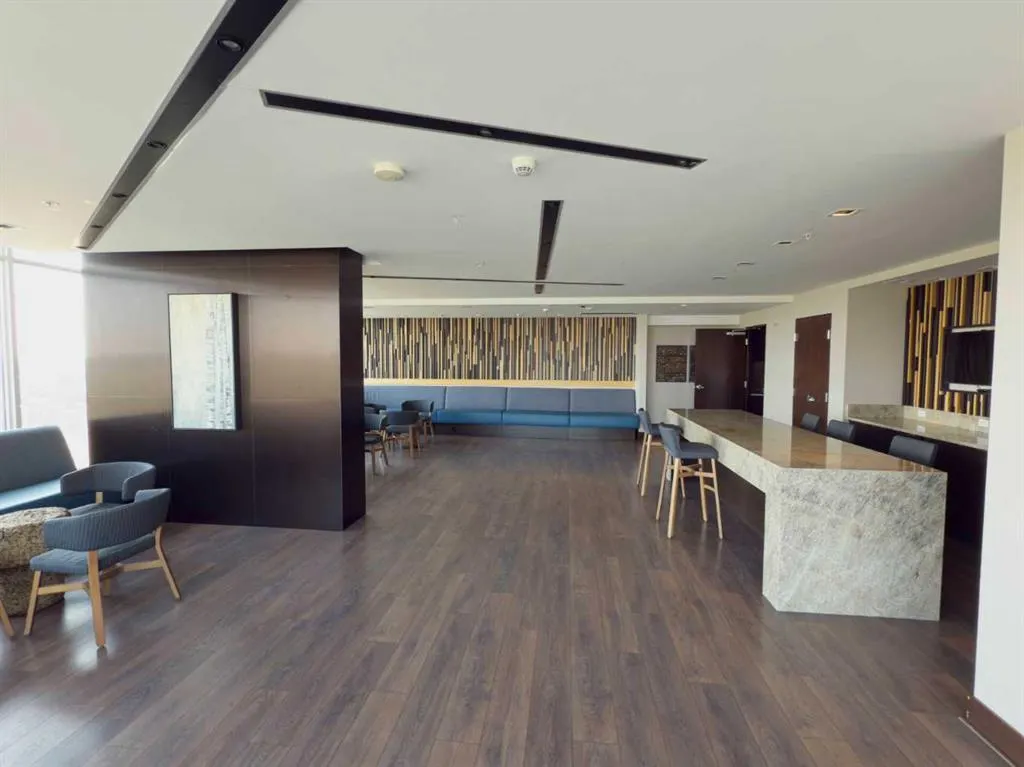 550 Riverfront Avenue SE, #406