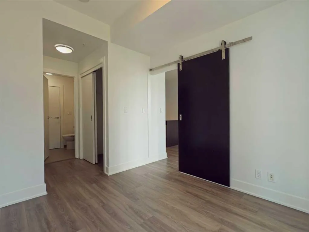 550 Riverfront Avenue SE, #406