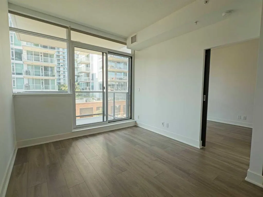 550 Riverfront Avenue SE, #406