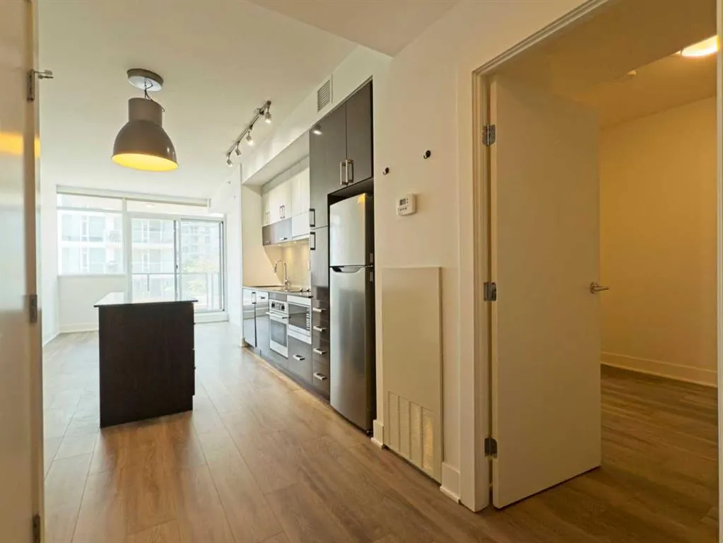 550 Riverfront Avenue SE, #406