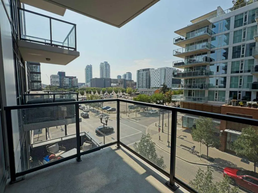 550 Riverfront Avenue SE, #406