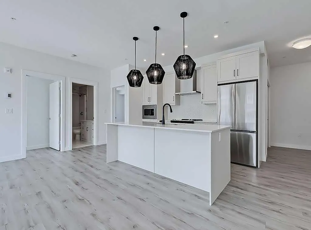 25 Walgrove SE, #201