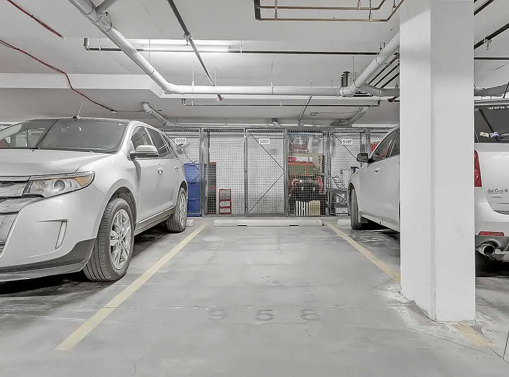25 Walgrove SE, #201