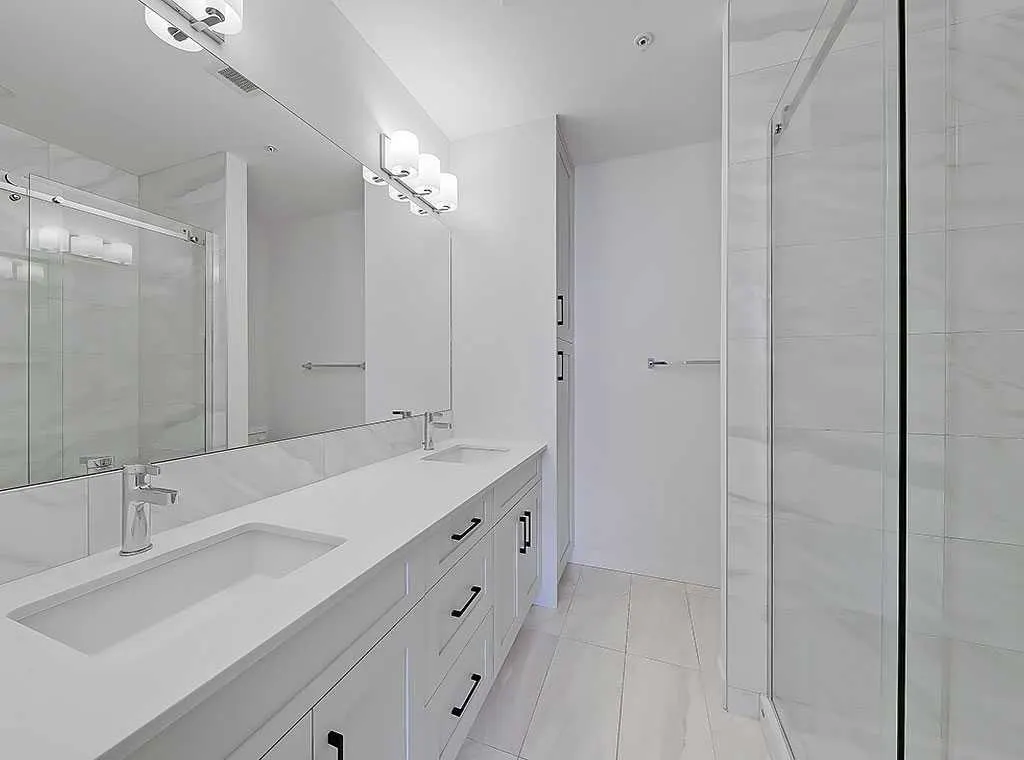 25 Walgrove SE, #201