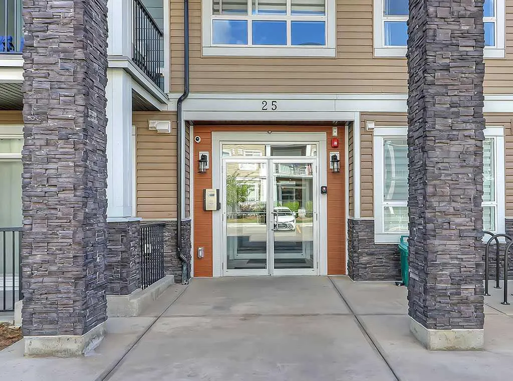 25 Walgrove SE, #201