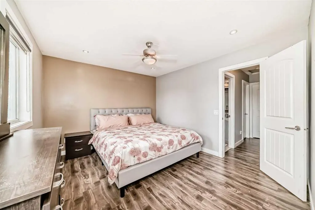 42 Taraglen Road NE
