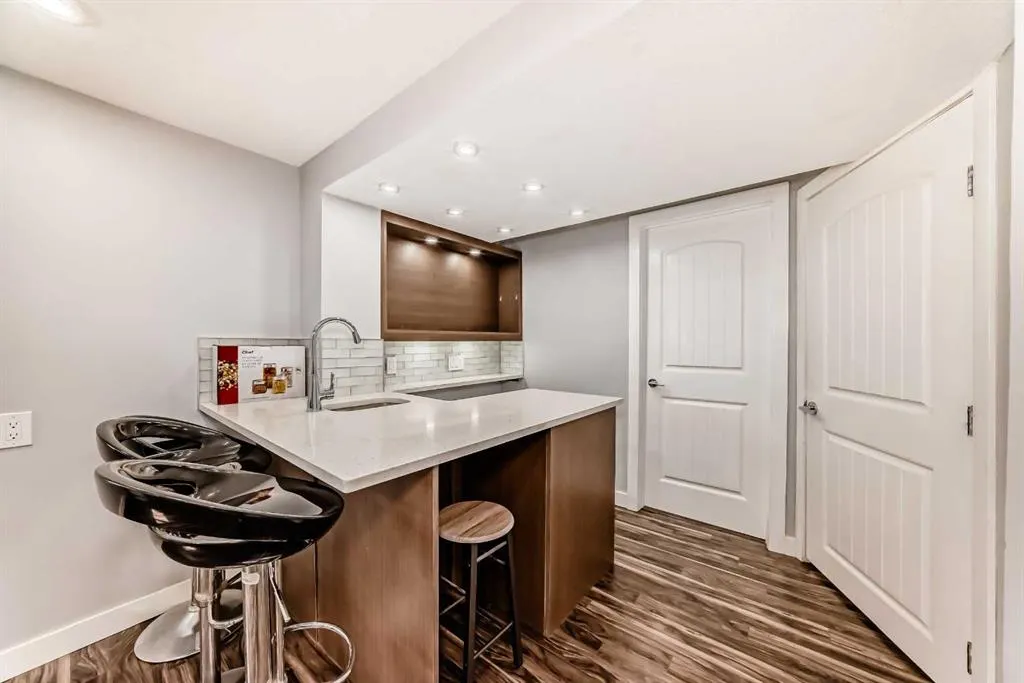 42 Taraglen Road NE
