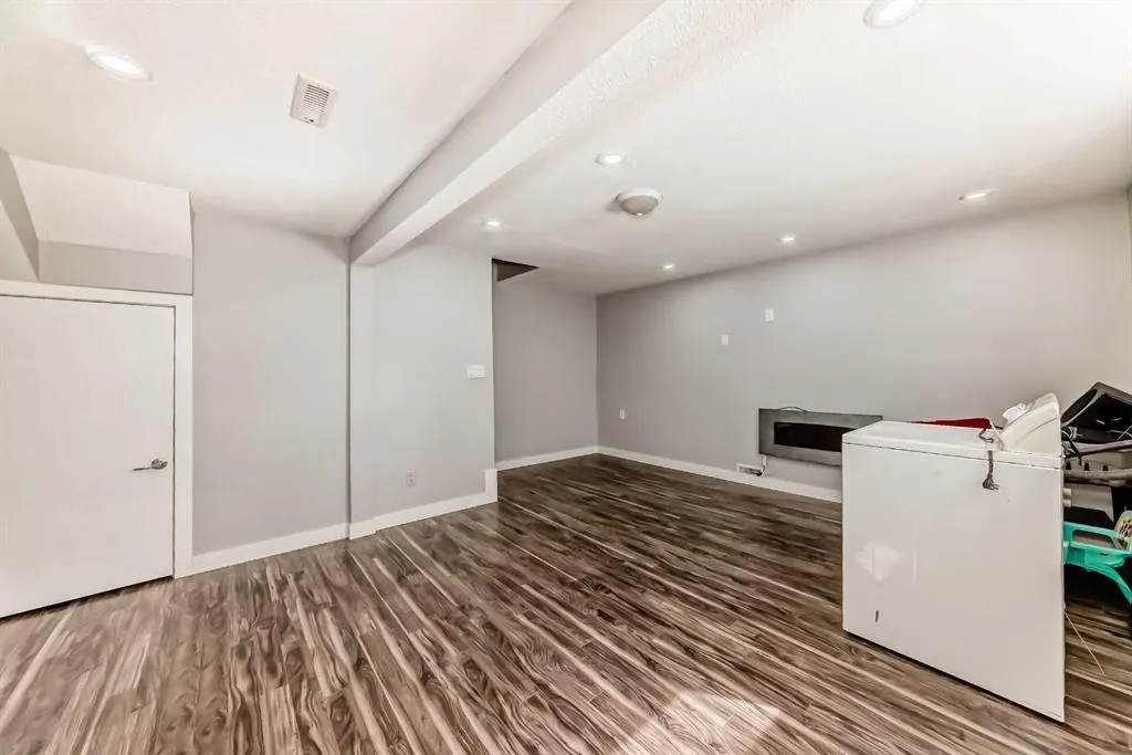 42 Taraglen Road NE