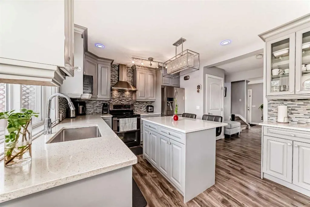 42 Taraglen Road NE