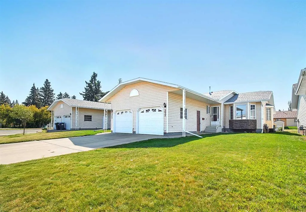 4638 48A Avenue Close
