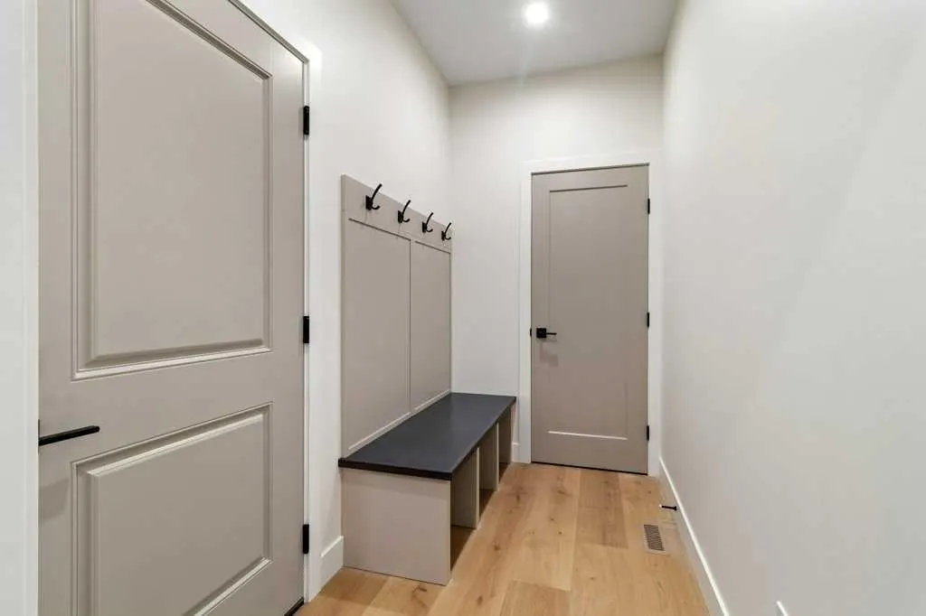 10 Aura Drive