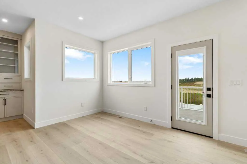 10 Aura Drive