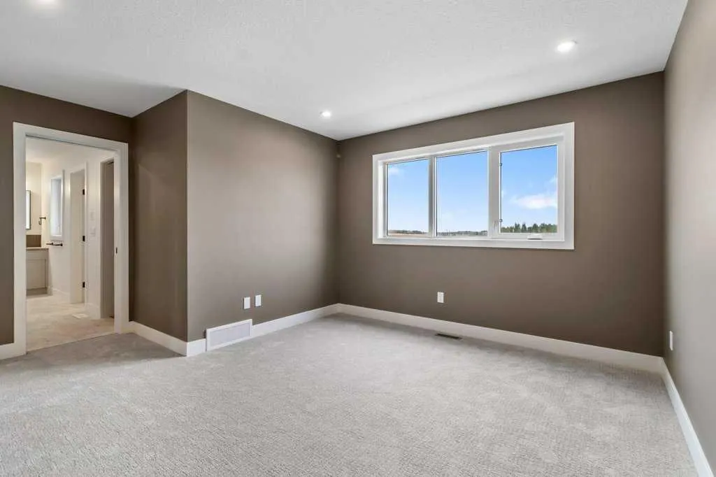 10 Aura Drive