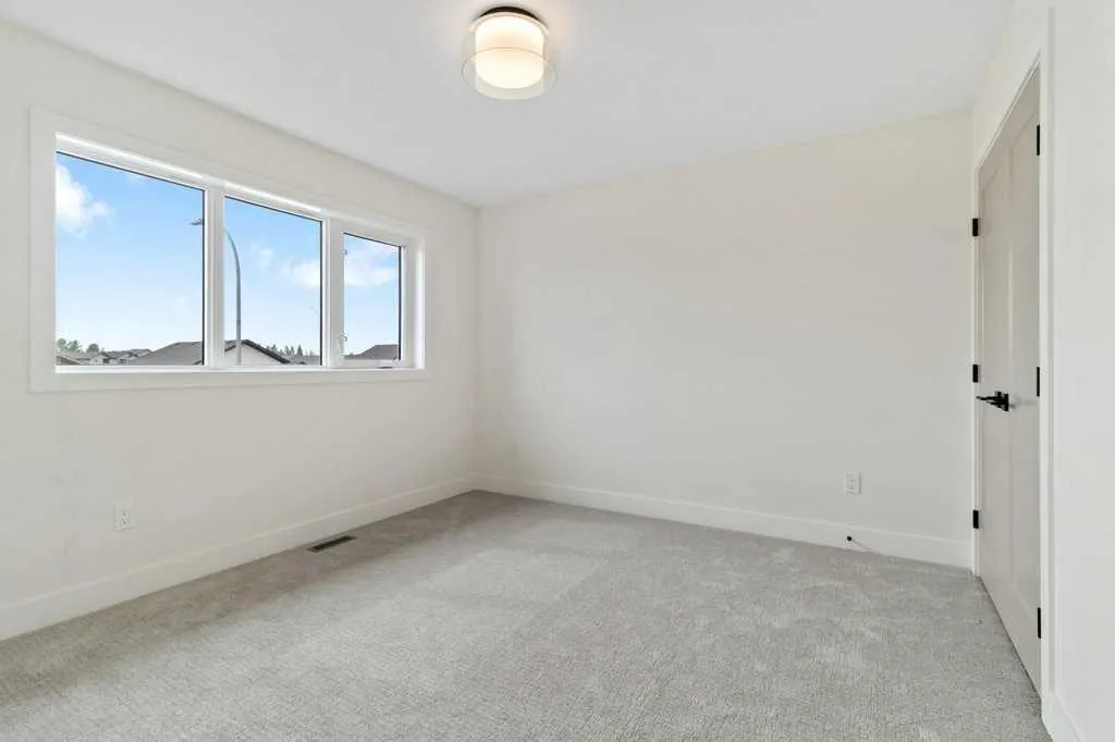 10 Aura Drive