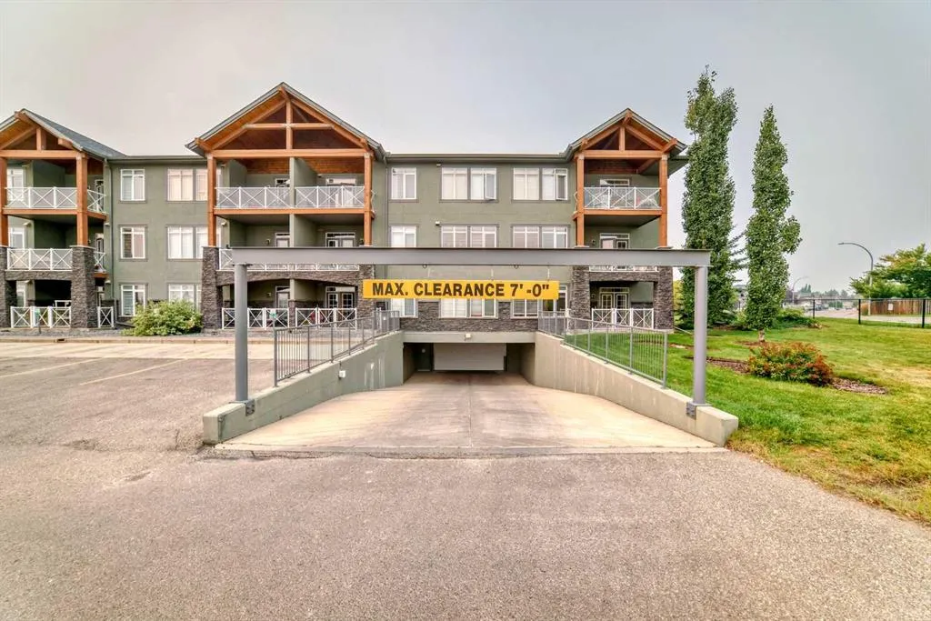 1005A Westmount Drive, #211
