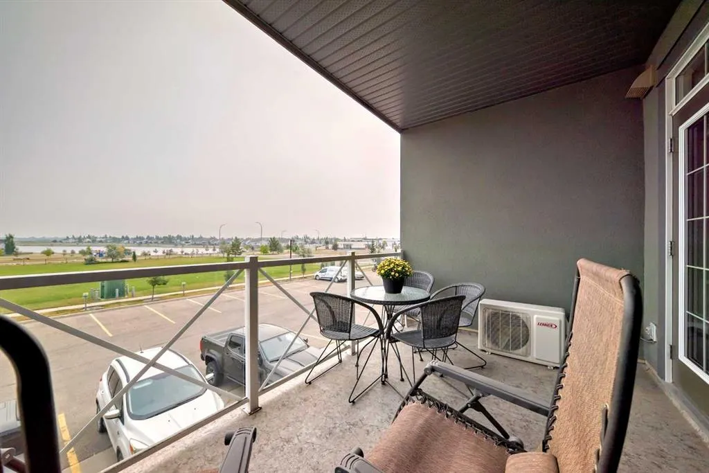 1005A Westmount Drive, #211