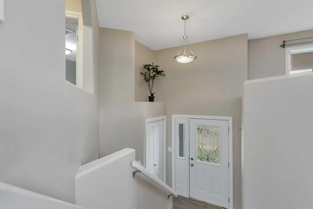 4526 45 Avenue Close