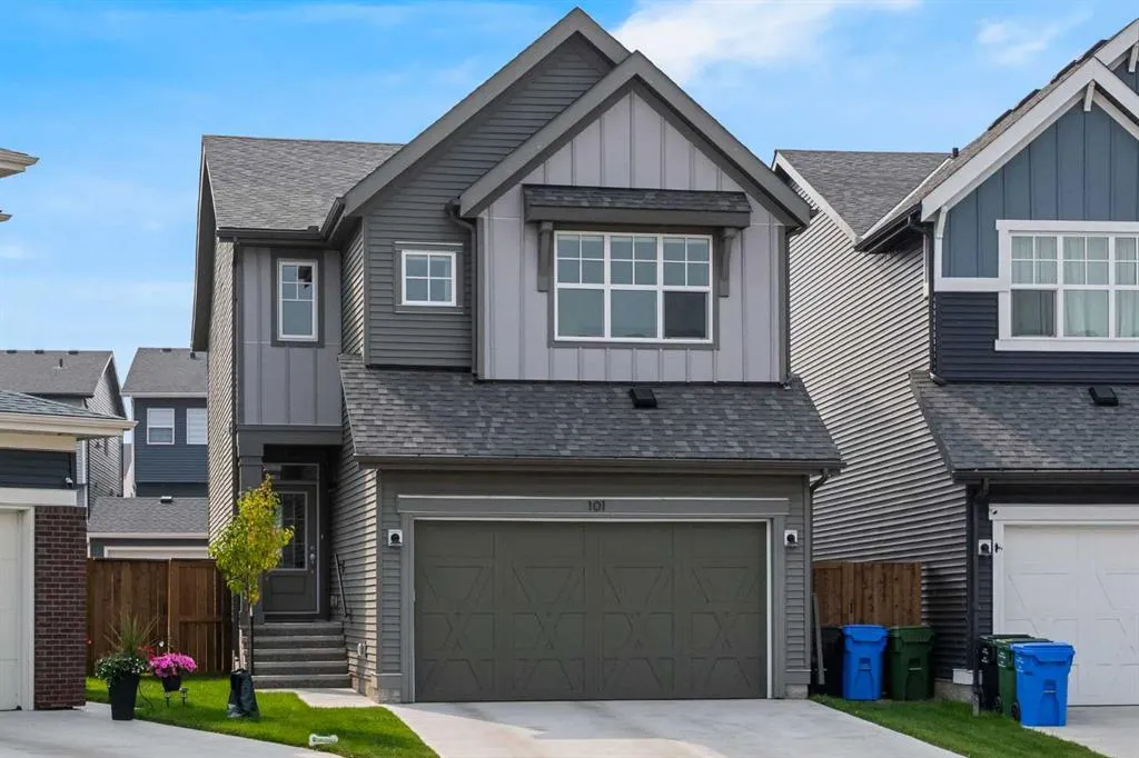 101 Mallard Grove SE