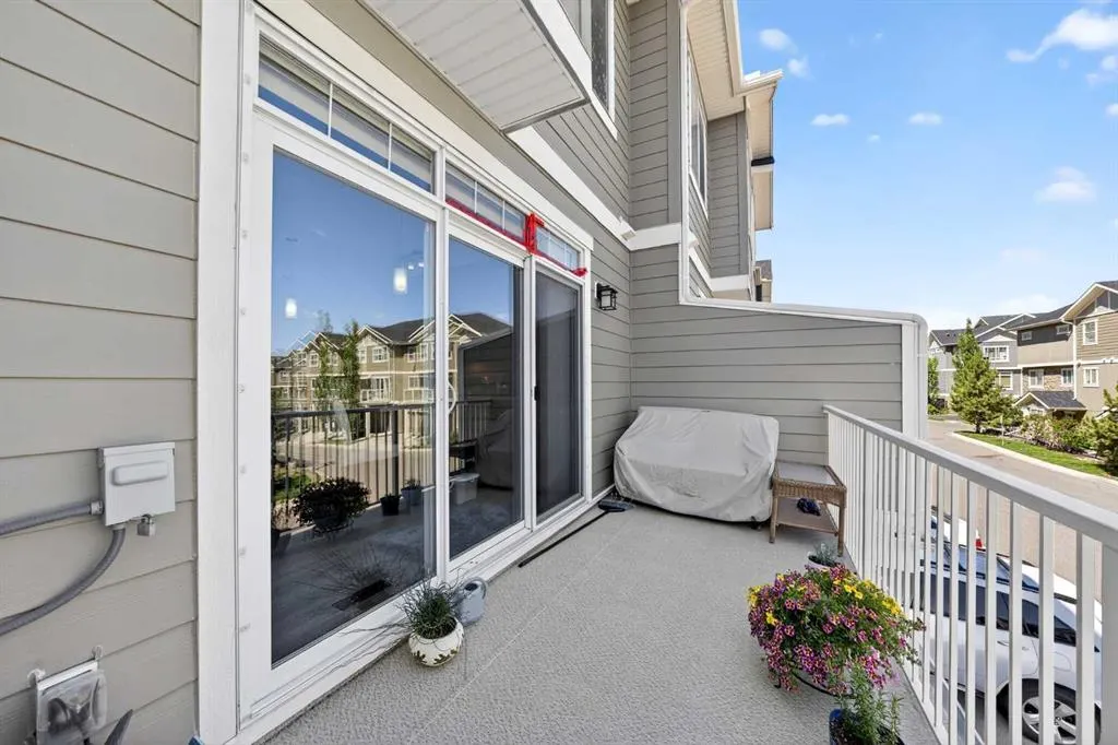 523 Evanston Manor NW