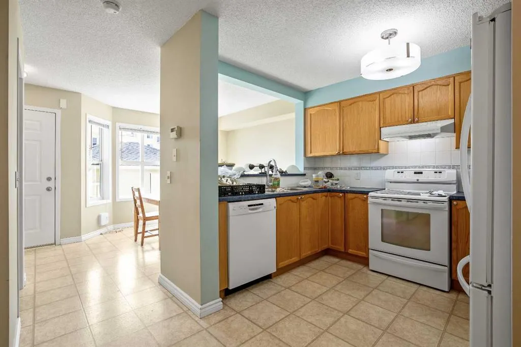 5 Country Village Landing NE