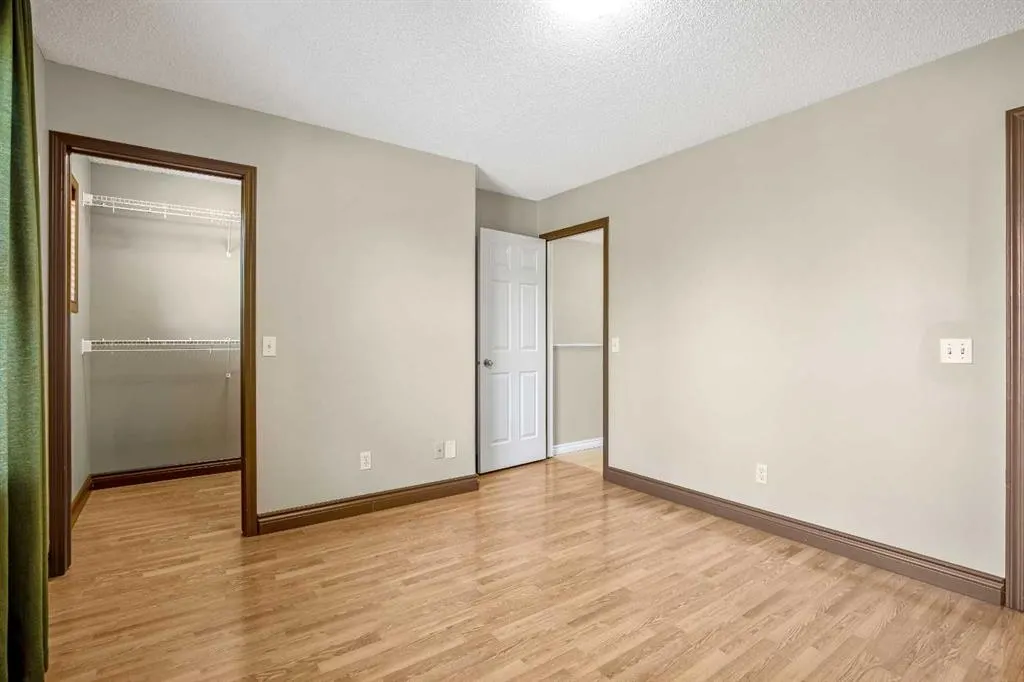 5 Country Village Landing NE