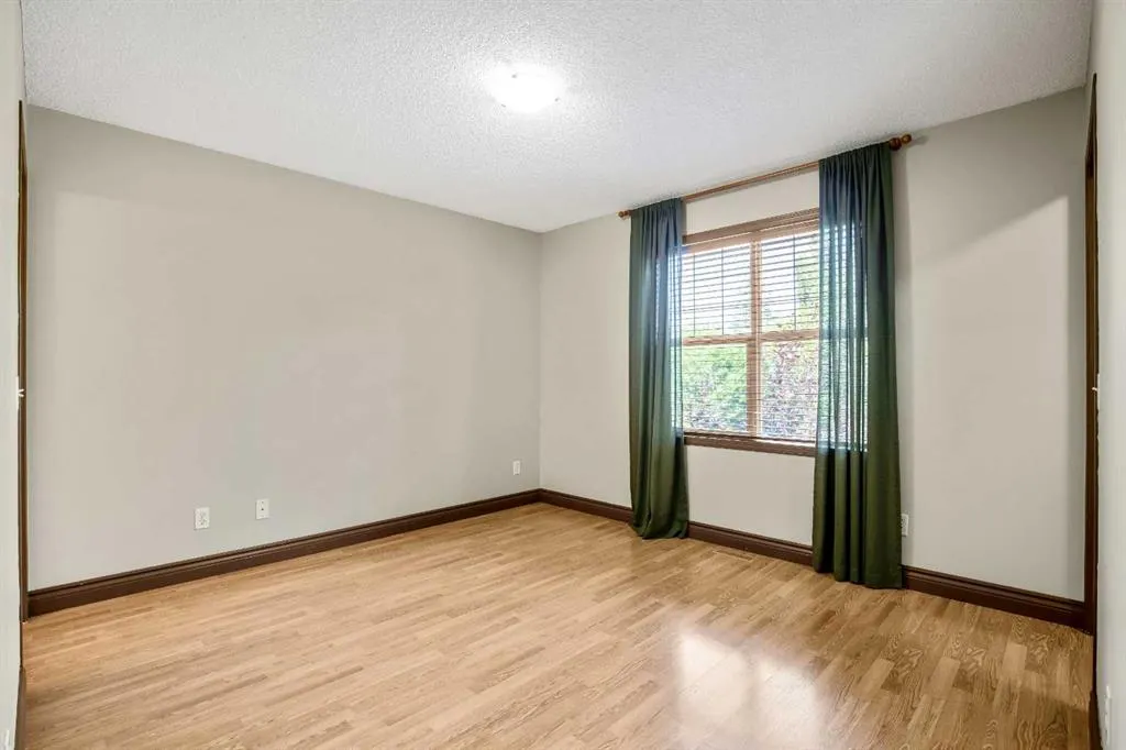 5 Country Village Landing NE