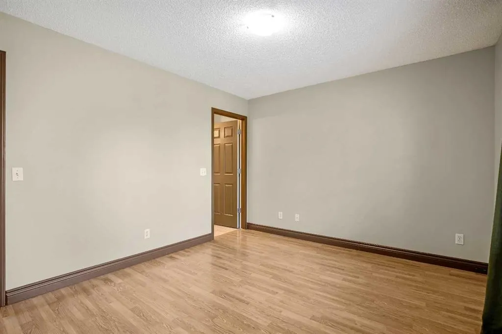 5 Country Village Landing NE