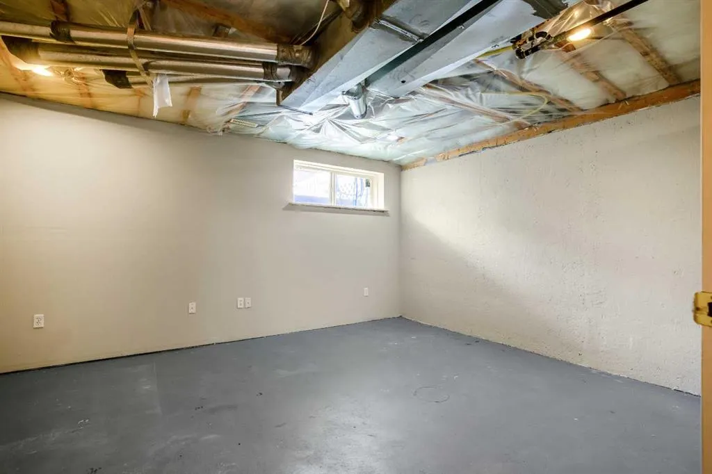 5 Country Village Landing NE