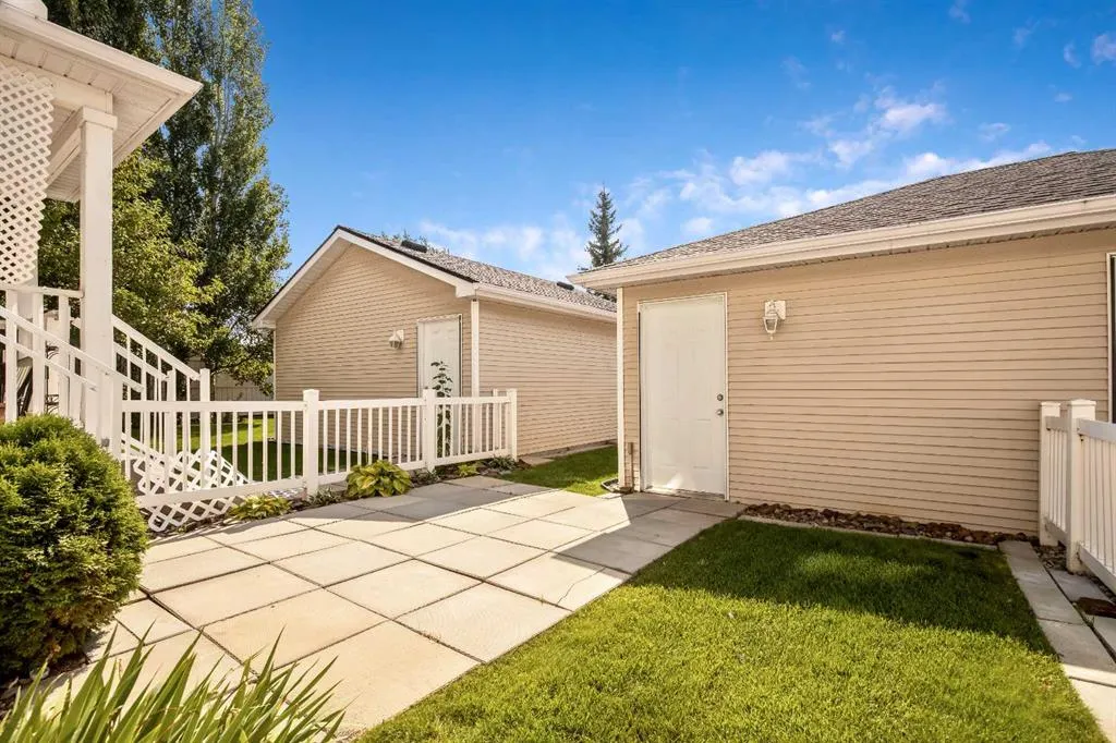 5 Country Village Landing NE