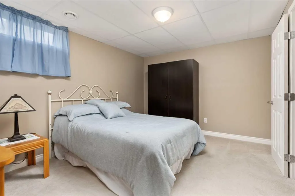 5014 56 Street, #3