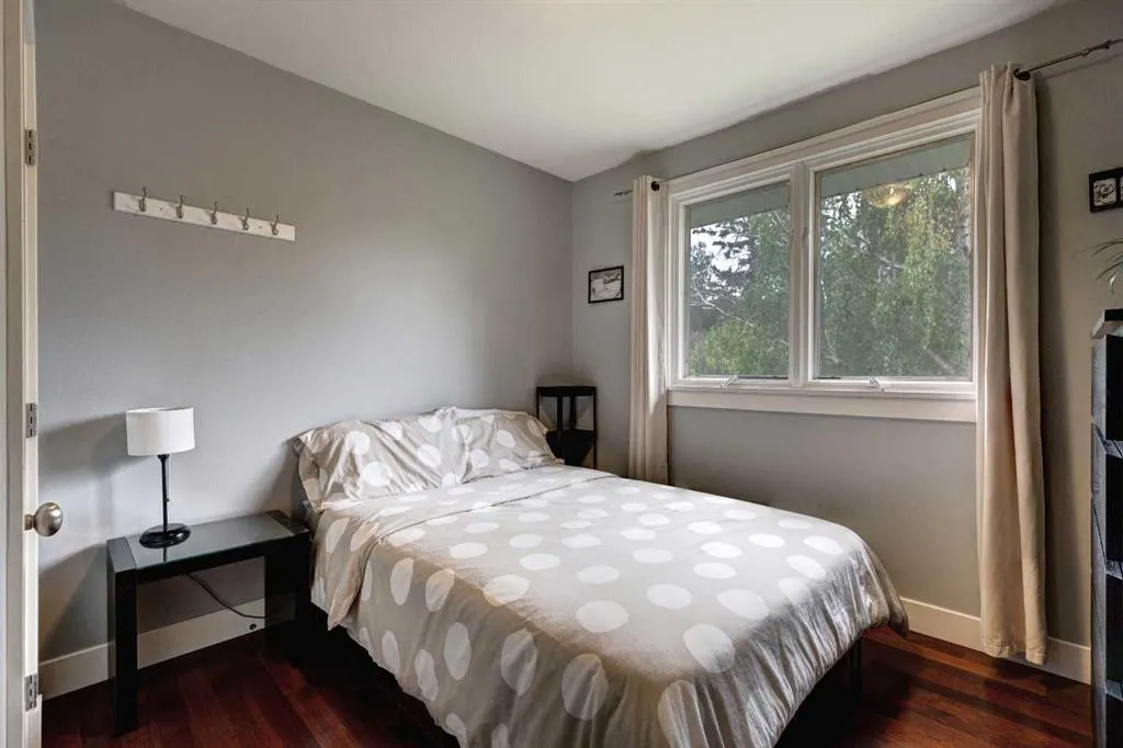 82 Gladys Ridge Road SW