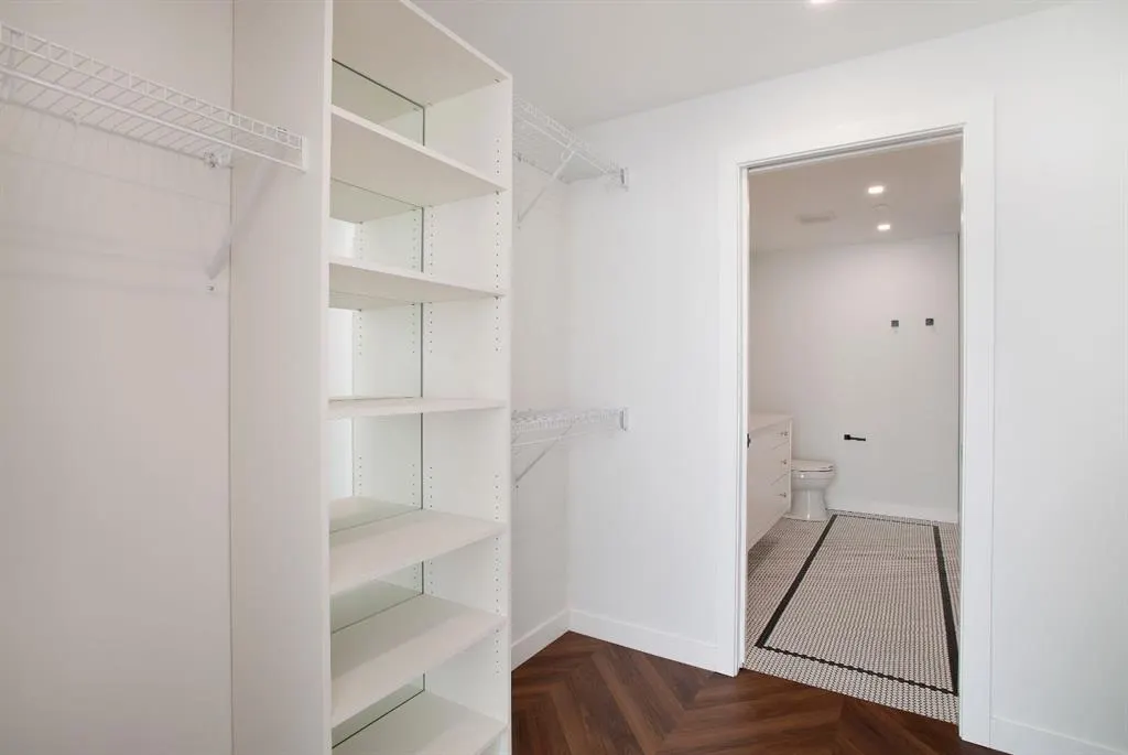 8505 Broadcast Avenue SW, #504