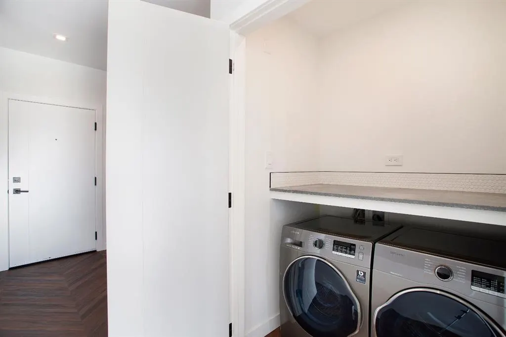 8505 Broadcast Avenue SW, #504